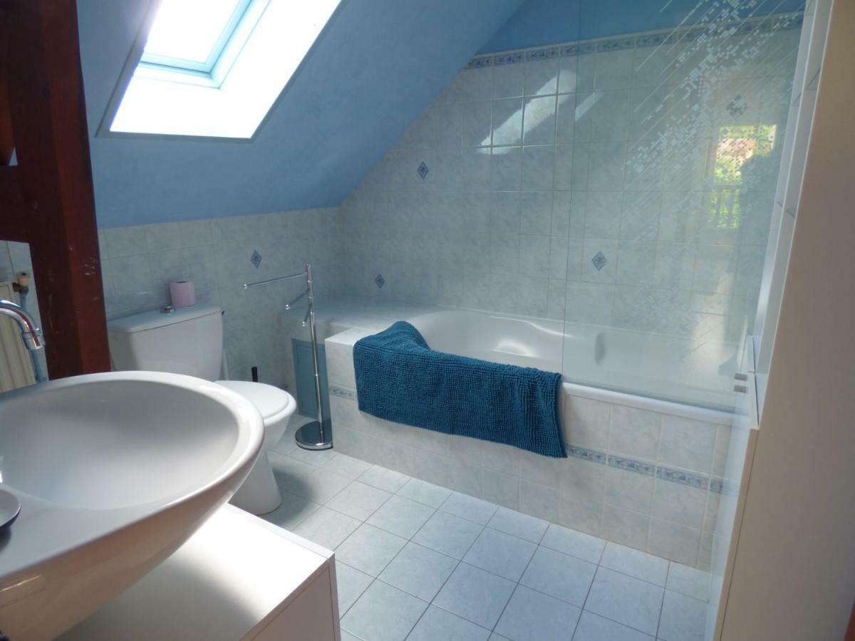 Gite Le Petit Chalet Avec Parking Gratuit Étretat Exterior foto